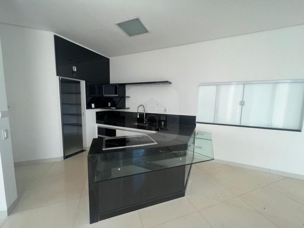 Alugar Casa / Condomínio em Uberlandia R$ 10.000,00 - Foto 21