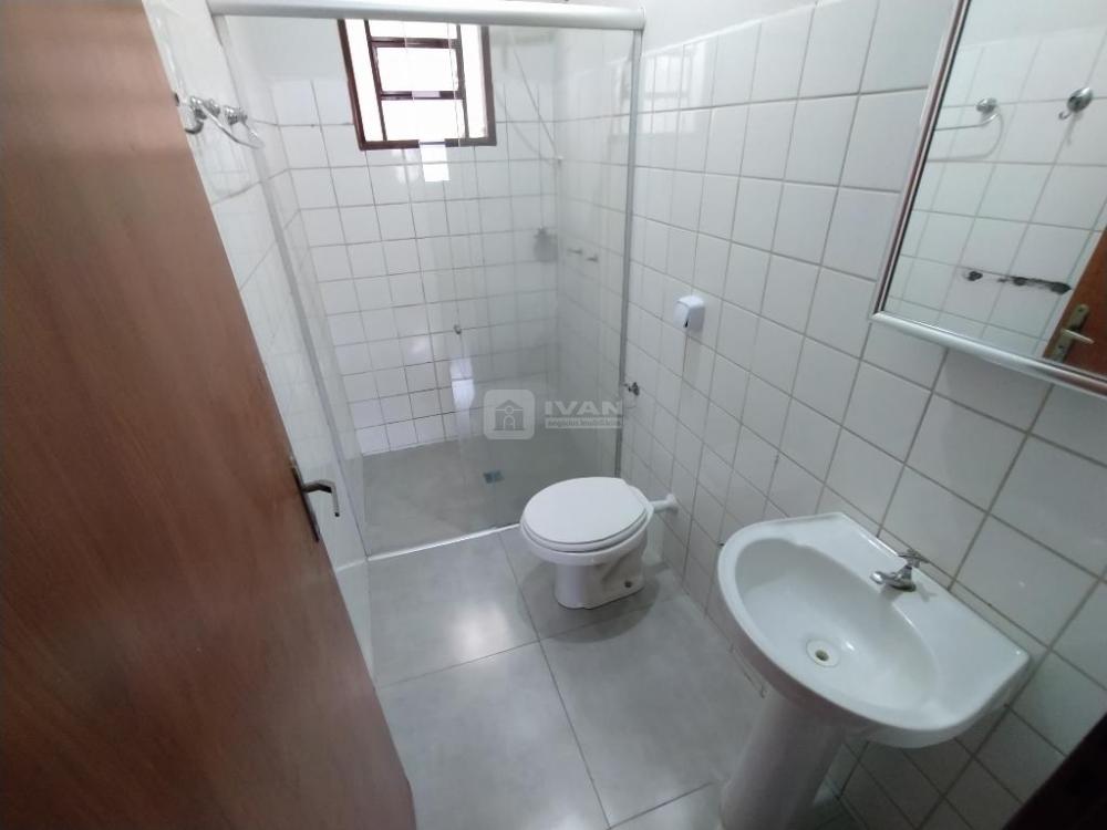 Alugar Casa / Condomínio em Uberlândia R$ 850,00 - Foto 12