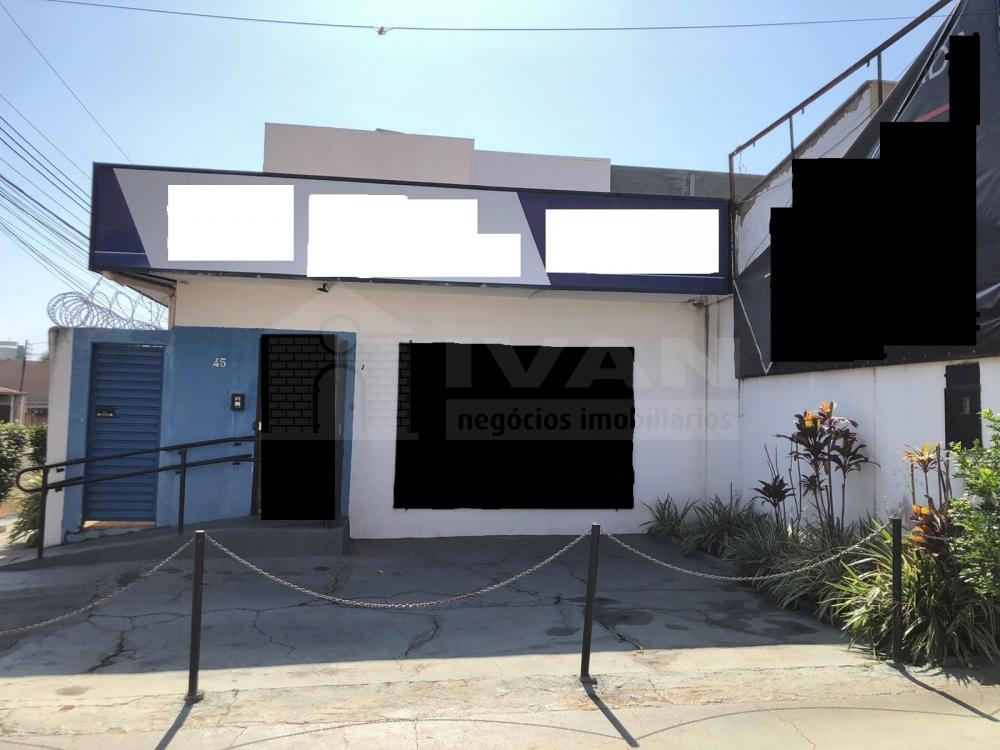 Comprar Comercial / Casa Comercial em Uberlândia R$ 475.000,00 - Foto 1 Comprar Comercial / Casa Comercial em Uberlândia R$ 475.000,00 - Foto 1