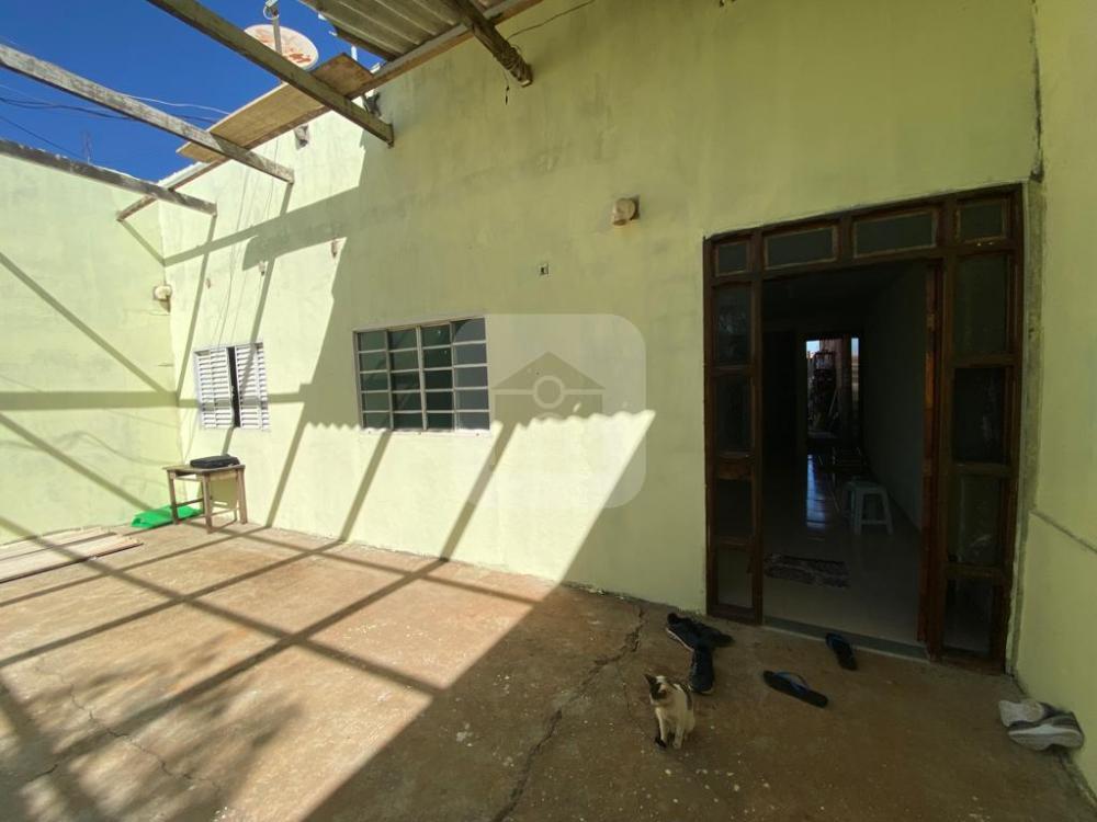 Comprar Casa / Padrão em Uberlândia R$ 130.000,00 - Foto 3