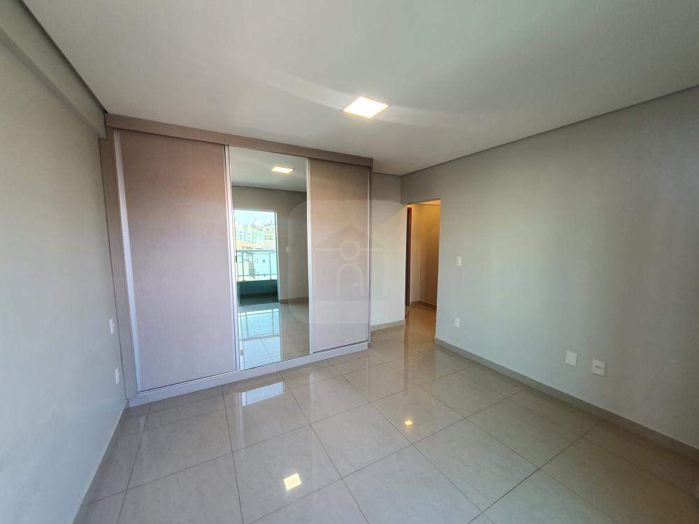 Comprar Apartamento / Padrão em Uberlândia R$ 550.000,00 - Foto 8