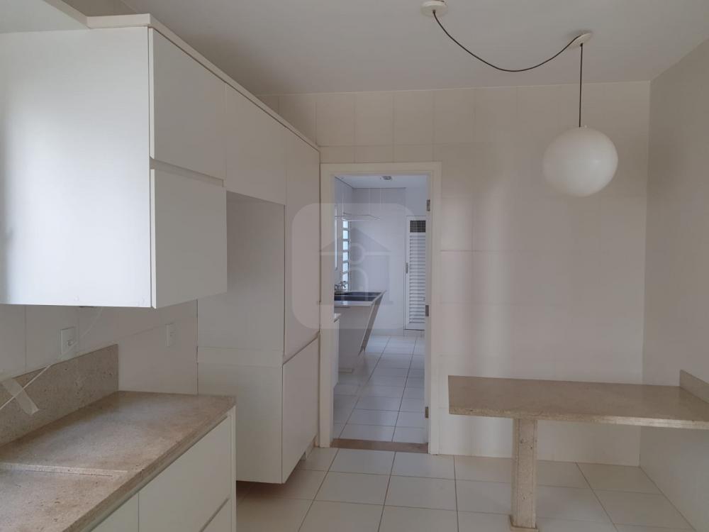 Comprar Casa / Condomínio em Uberlandia R$ 1.980.000,00 - Foto 9