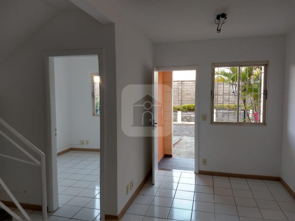 Alugar Casa / Condomínio em Uberlandia R$ 1.800,00 - Foto 7