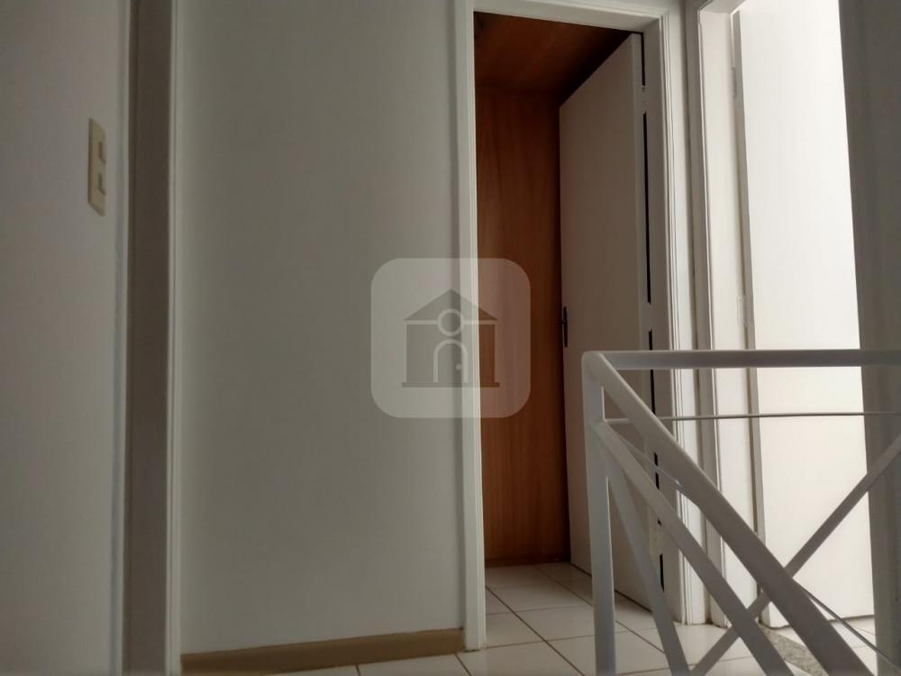 Alugar Casa / Condomínio em Uberlandia R$ 1.800,00 - Foto 9