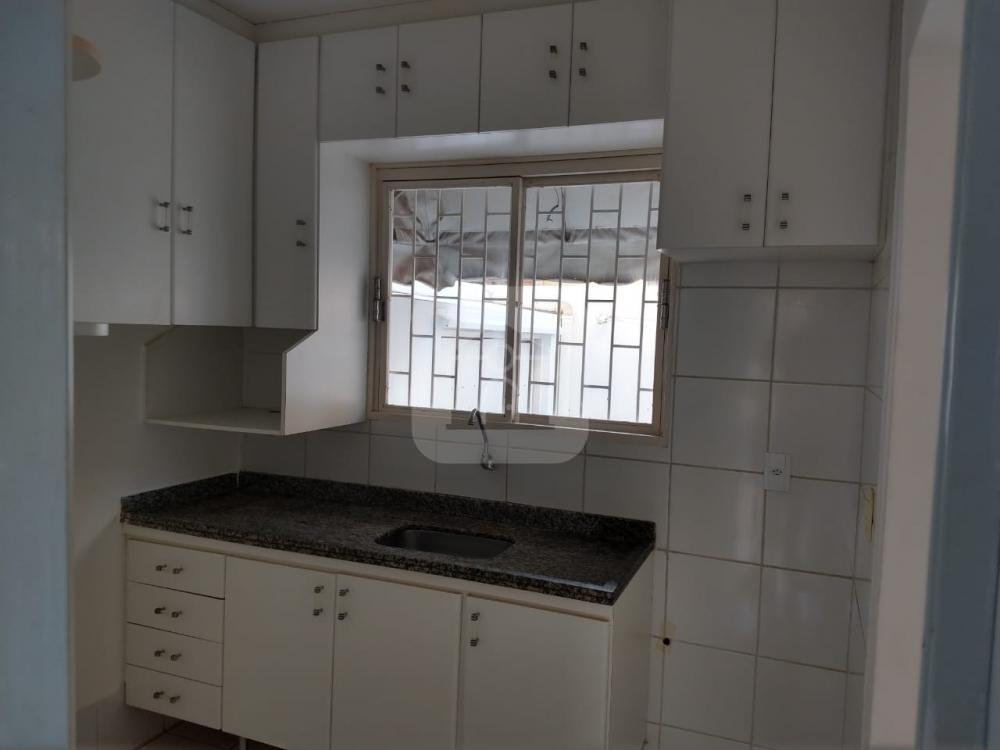 Alugar Casa / Condomínio em Uberlandia R$ 1.800,00 - Foto 19