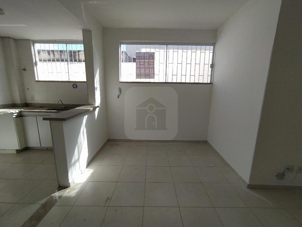 Alugar Apartamento / Padrão em Uberlândia R$ 1.500,00 - Foto 7