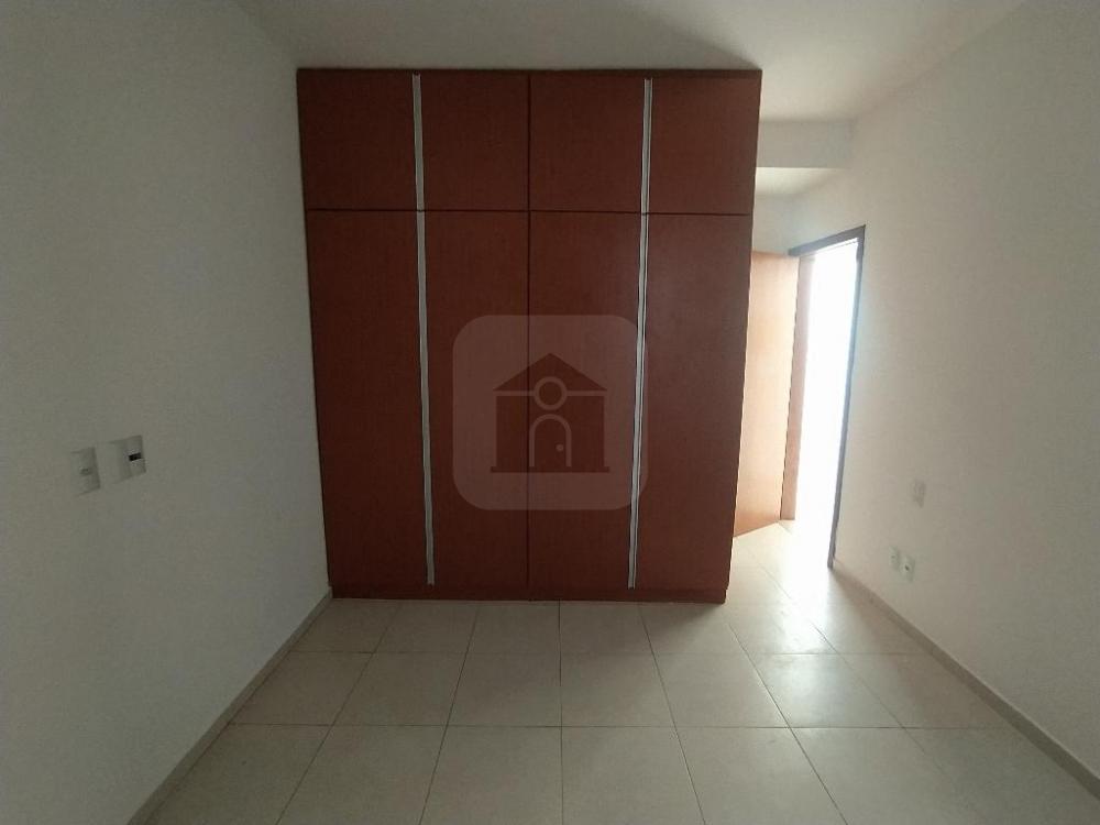 Alugar Apartamento / Padrão em Uberlândia R$ 1.500,00 - Foto 15