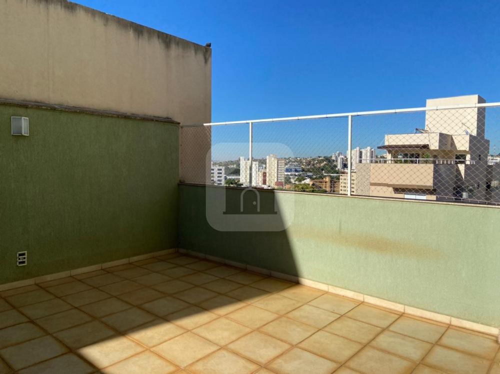 Comprar Apartamento / Padrão em Uberlândia R$ 650.000,00 - Foto 5