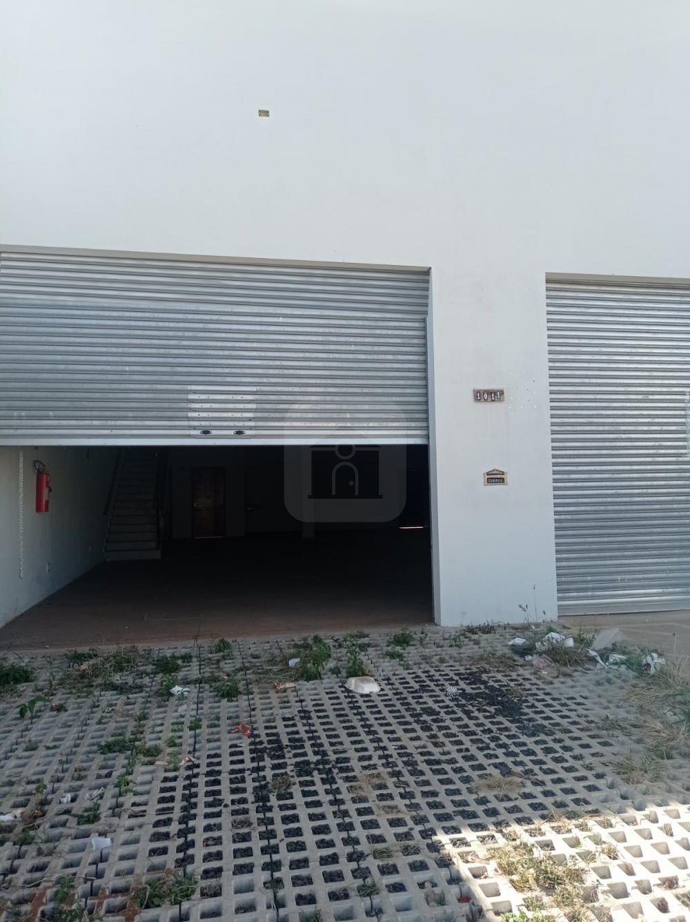 Alugar Comercial / Barracao em Uberlândia R$ 3.500,00 - Foto 1 Alugar Comercial / Barracao em Uberlândia R$ 3.500,00 - Foto 1