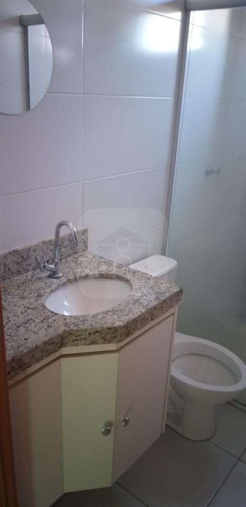Comprar Apartamento / Padrão em Uberlândia R$ 140.000,00 - Foto 5