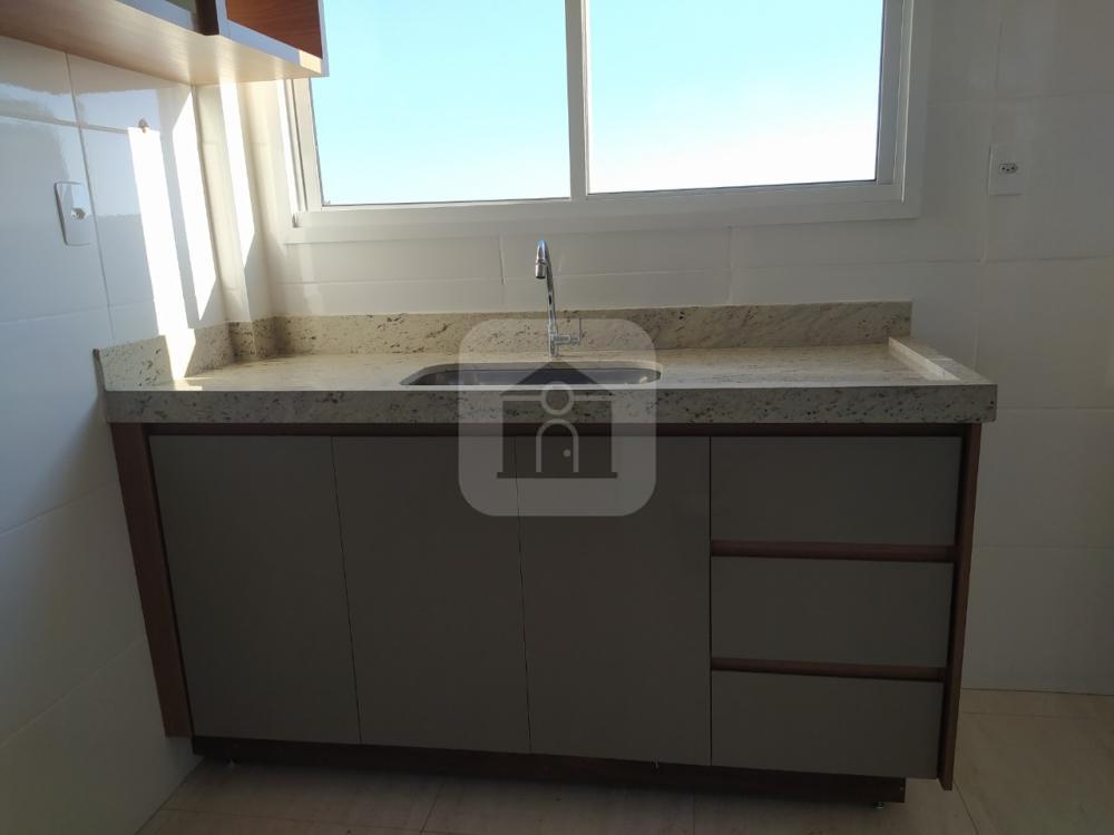 Comprar Apartamento / Padrão em Uberlândia R$ 195.000,00 - Foto 14