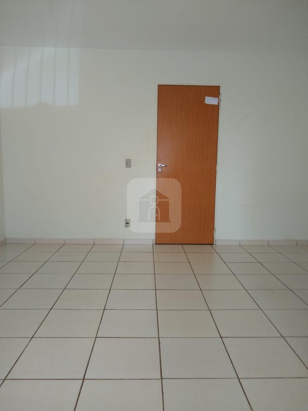 Comprar Apartamento / Loft em Uberlandia R$ 80.000,00 - Foto 15