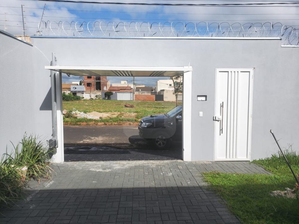 Comprar Casa / Padrão em Uberlândia R$ 800.000,00 - Foto 27