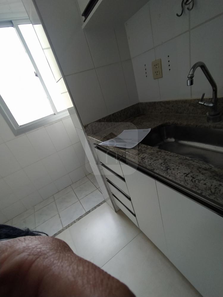 Alugar Apartamento / Padrão em Uberlândia R$ 850,00 - Foto 17