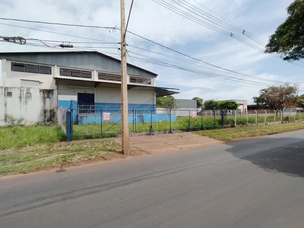 Alugar Comercial / Galpão em Uberlândia R$ 14.000,00 - Foto 2