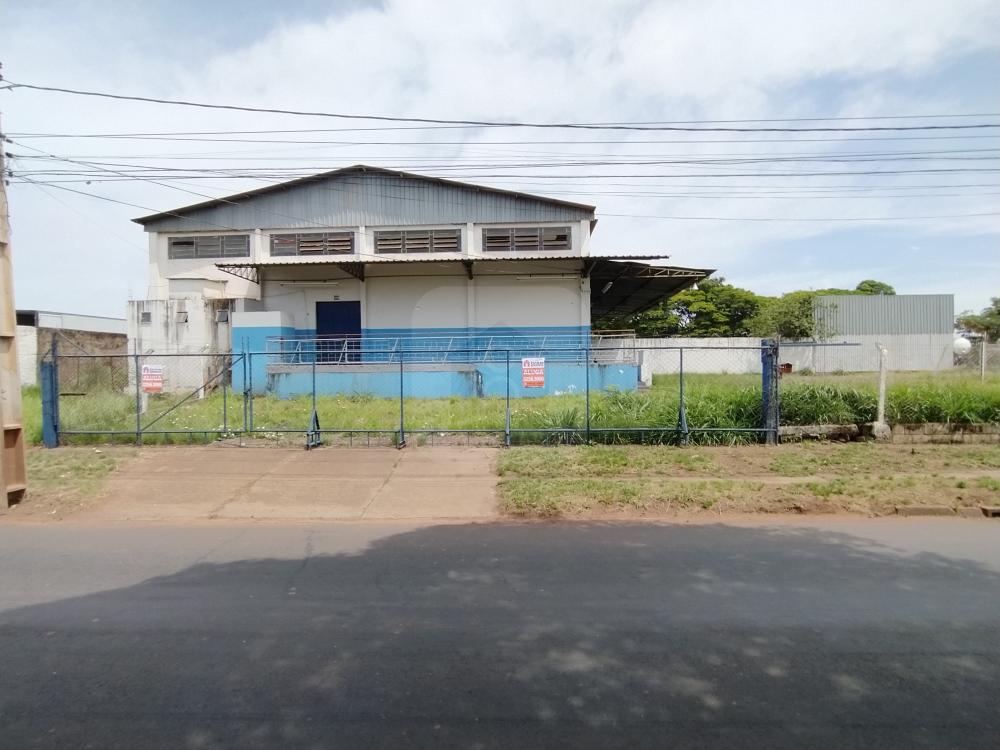 Alugar Comercial / Galpão em Uberlândia R$ 14.000,00 - Foto 3