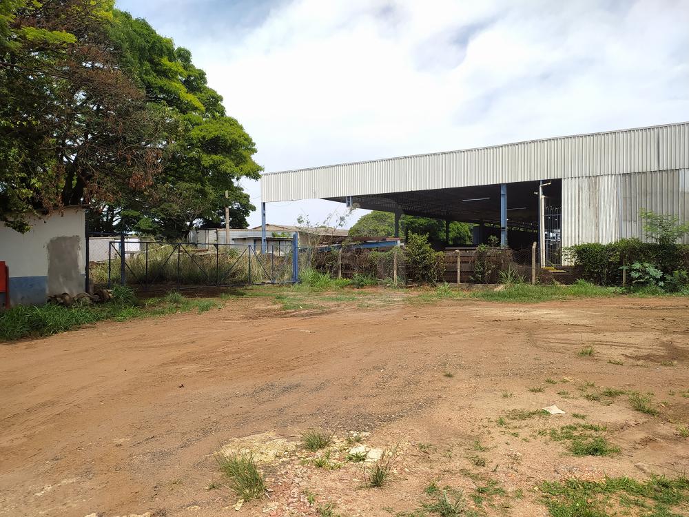 Alugar Comercial / Galpão em Uberlândia R$ 14.000,00 - Foto 32