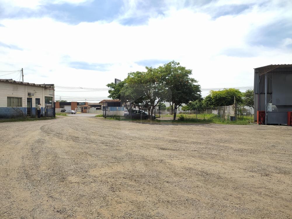 Alugar Comercial / Galpão em Uberlândia R$ 14.000,00 - Foto 24