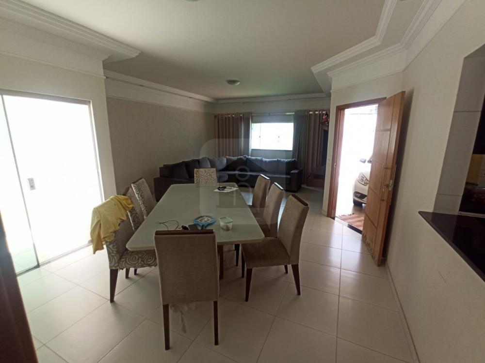 Alugar Casa / Padrão em Uberlândia R$ 3.900,00 - Foto 5