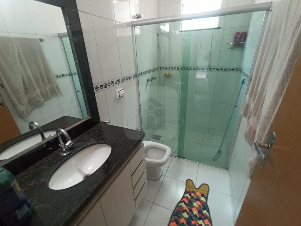 Alugar Casa / Padrão em Uberlândia R$ 3.900,00 - Foto 13