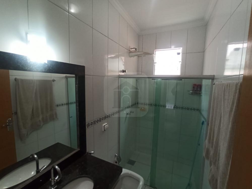 Alugar Casa / Padrão em Uberlândia R$ 3.900,00 - Foto 14