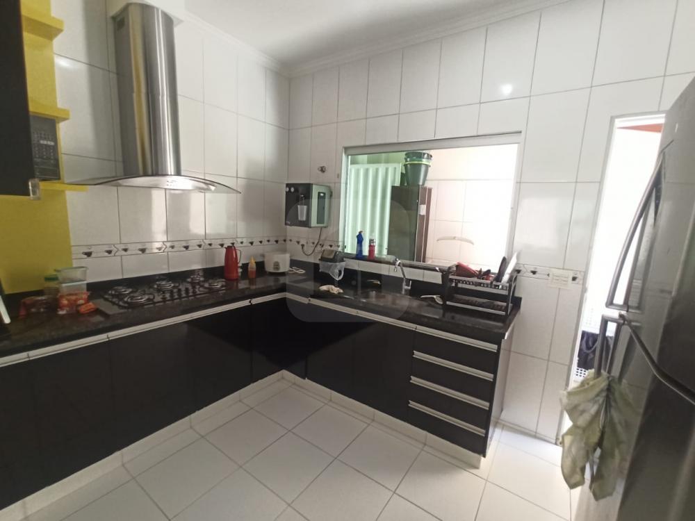Alugar Casa / Padrão em Uberlândia R$ 3.900,00 - Foto 7