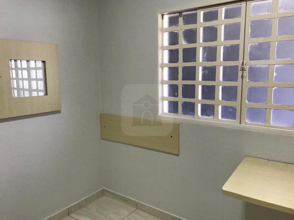 Comprar Casa / Padrão em Uberlândia R$ 690.000,00 - Foto 6