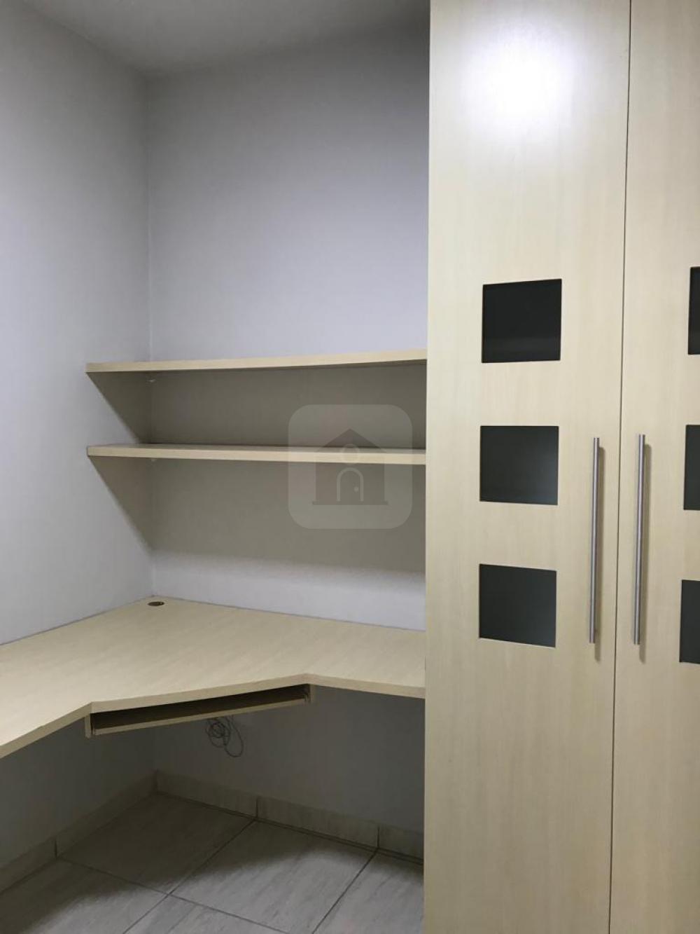 Comprar Casa / Padrão em Uberlândia R$ 690.000,00 - Foto 7