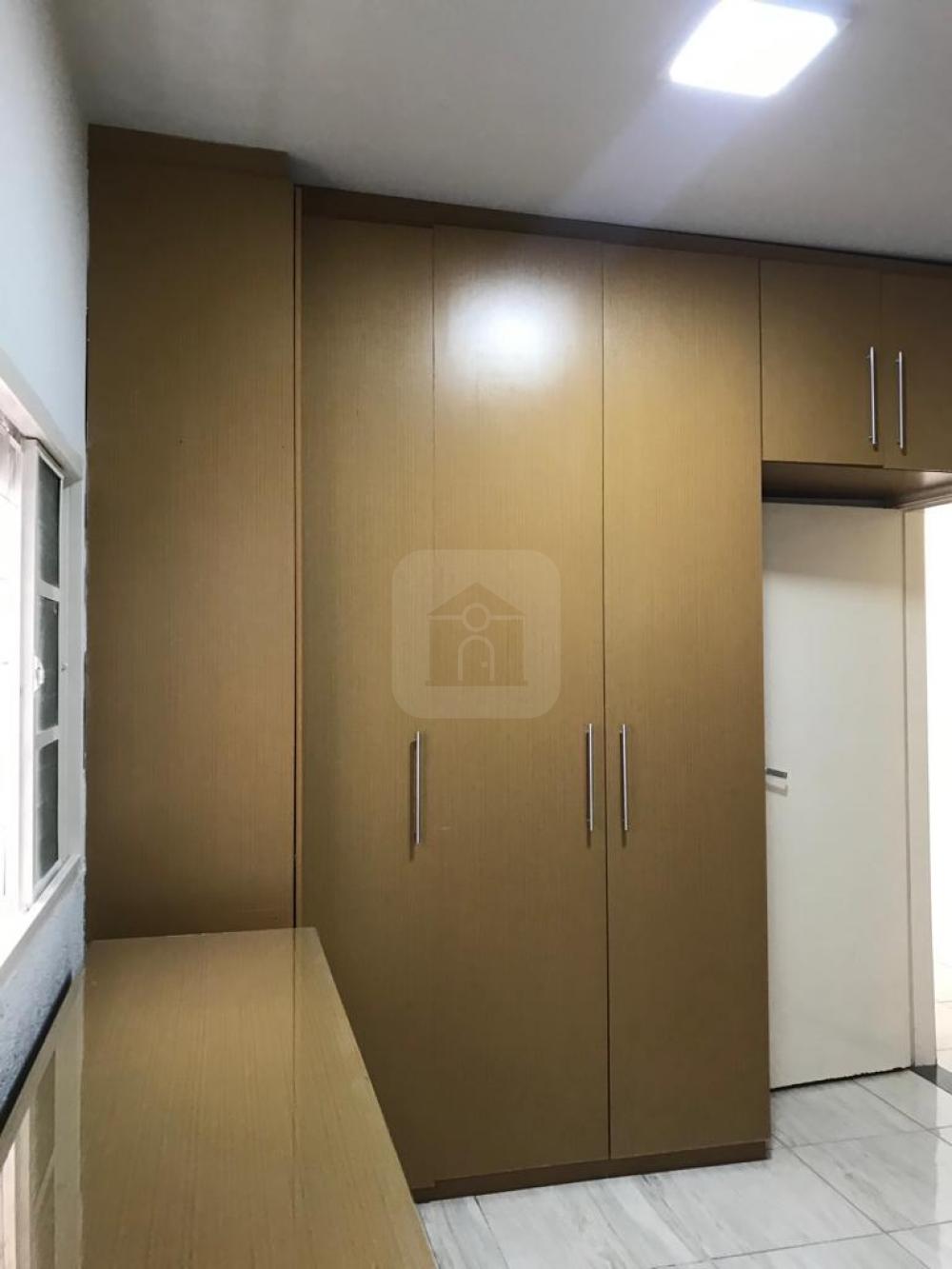 Comprar Casa / Padrão em Uberlândia R$ 690.000,00 - Foto 11