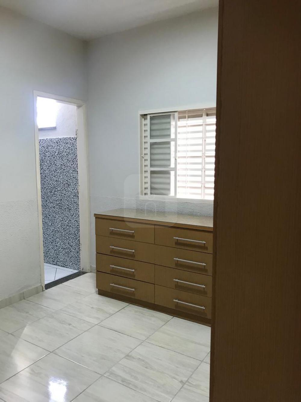 Comprar Casa / Padrão em Uberlândia R$ 690.000,00 - Foto 10