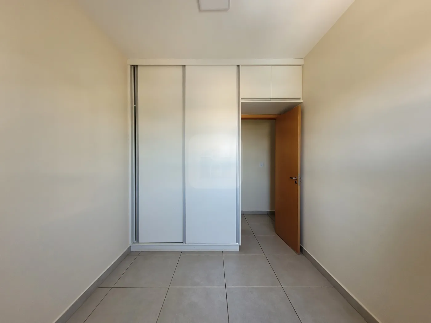 Alugar Apartamento / Padrão em Uberlândia R$ 2.200,00 - Foto 15