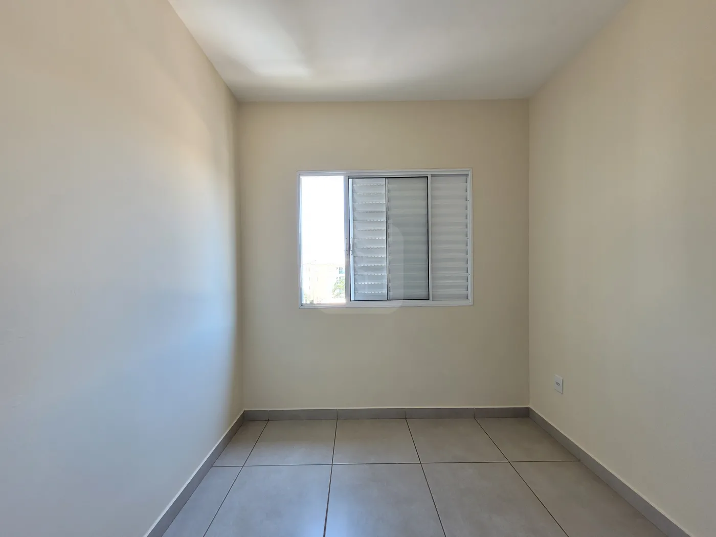 Alugar Apartamento / Padrão em Uberlândia R$ 2.200,00 - Foto 16