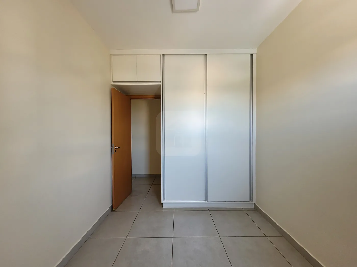 Alugar Apartamento / Padrão em Uberlândia R$ 2.200,00 - Foto 18