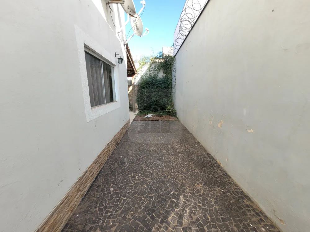 Alugar Casa / Condomínio ou Loteamento Fechado em Uberlândia R$ 1.600,00 - Foto 28
