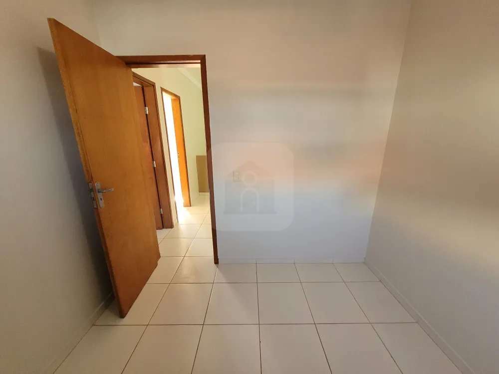 Alugar Casa / Condomínio ou Loteamento Fechado em Uberlândia R$ 1.600,00 - Foto 20