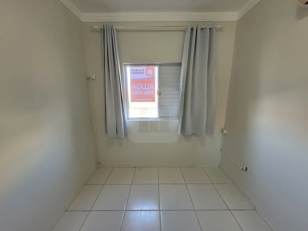 Alugar Casa / Condomínio ou Loteamento Fechado em Uberlândia R$ 1.600,00 - Foto 16