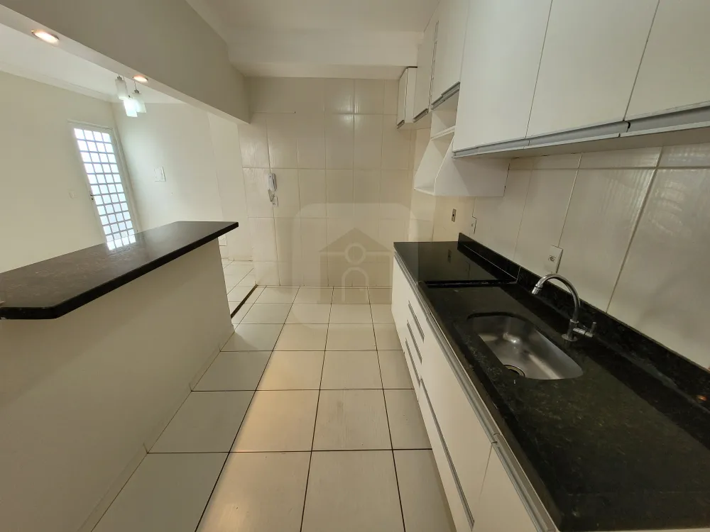 Alugar Casa / Condomínio ou Loteamento Fechado em Uberlândia R$ 1.600,00 - Foto 9