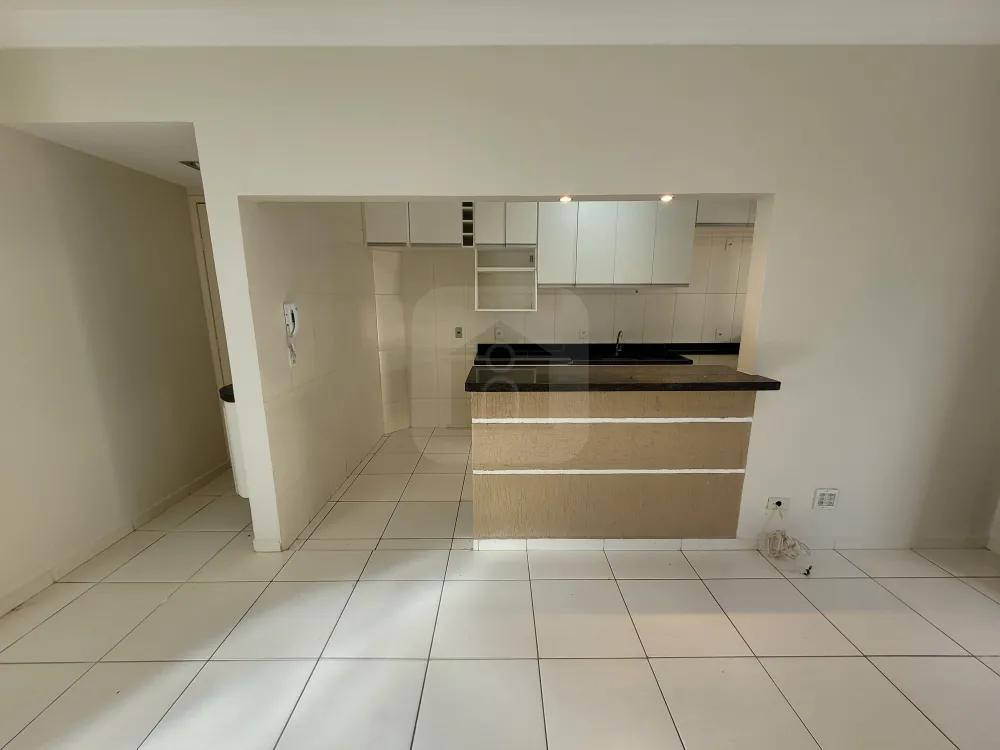 Alugar Casa / Condomínio ou Loteamento Fechado em Uberlândia R$ 1.600,00 - Foto 6