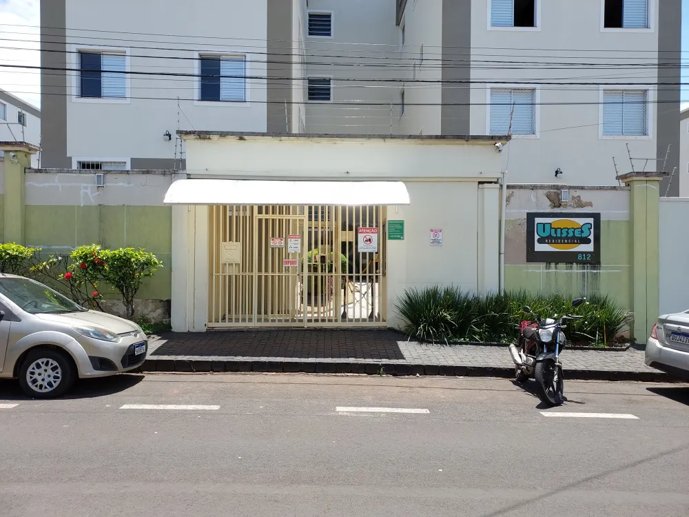 Alugar Apartamento / Padrão em Uberlândia R$ 950,00 - Foto 2