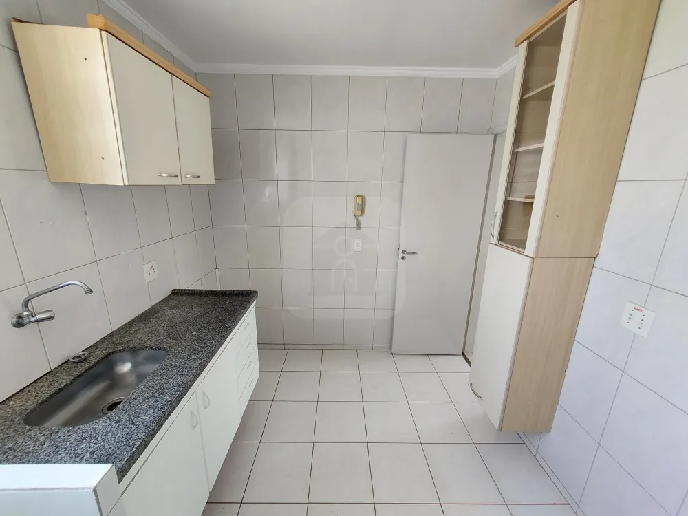 Alugar Apartamento / Padrão em Uberlândia R$ 950,00 - Foto 12