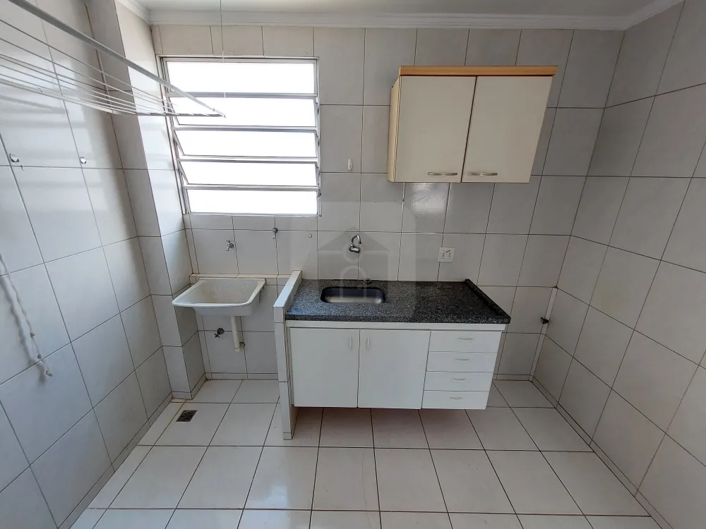 Alugar Apartamento / Padrão em Uberlândia R$ 950,00 - Foto 10