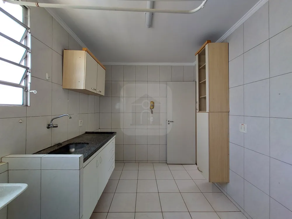 Alugar Apartamento / Padrão em Uberlândia R$ 950,00 - Foto 9