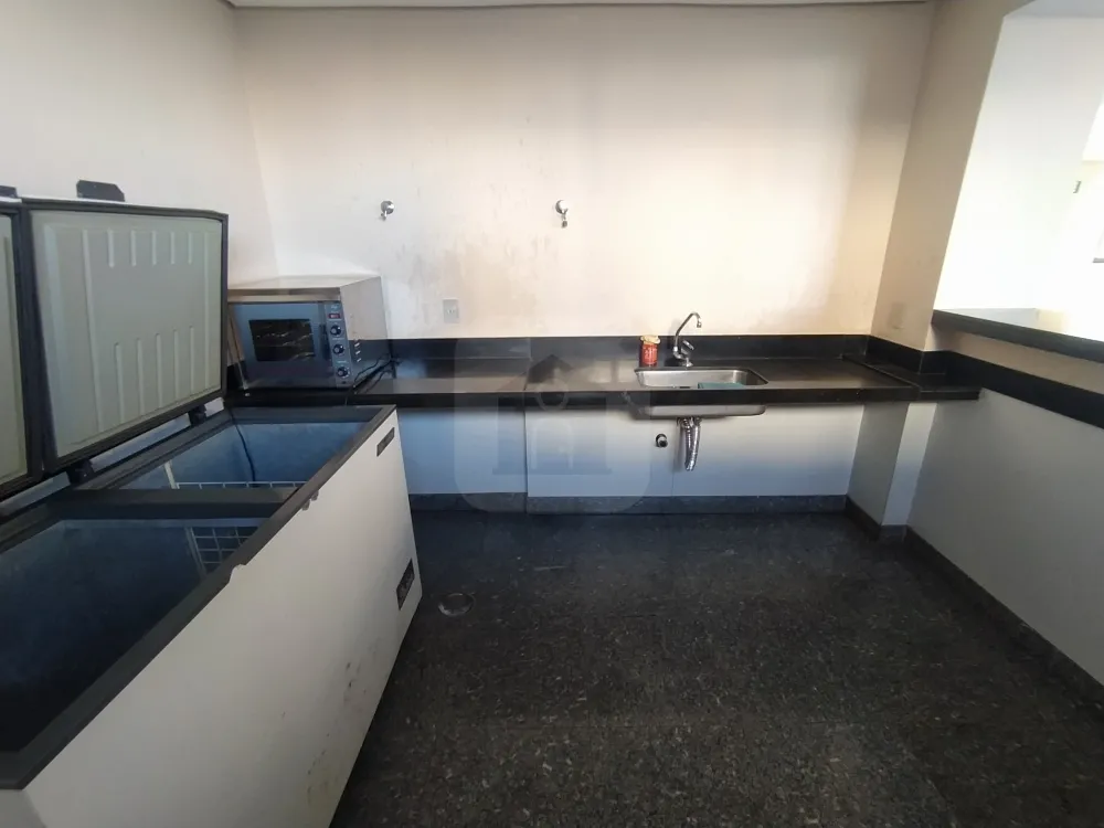 Alugar Apartamento / Padrão em Uberlândia R$ 5.000,00 - Foto 10