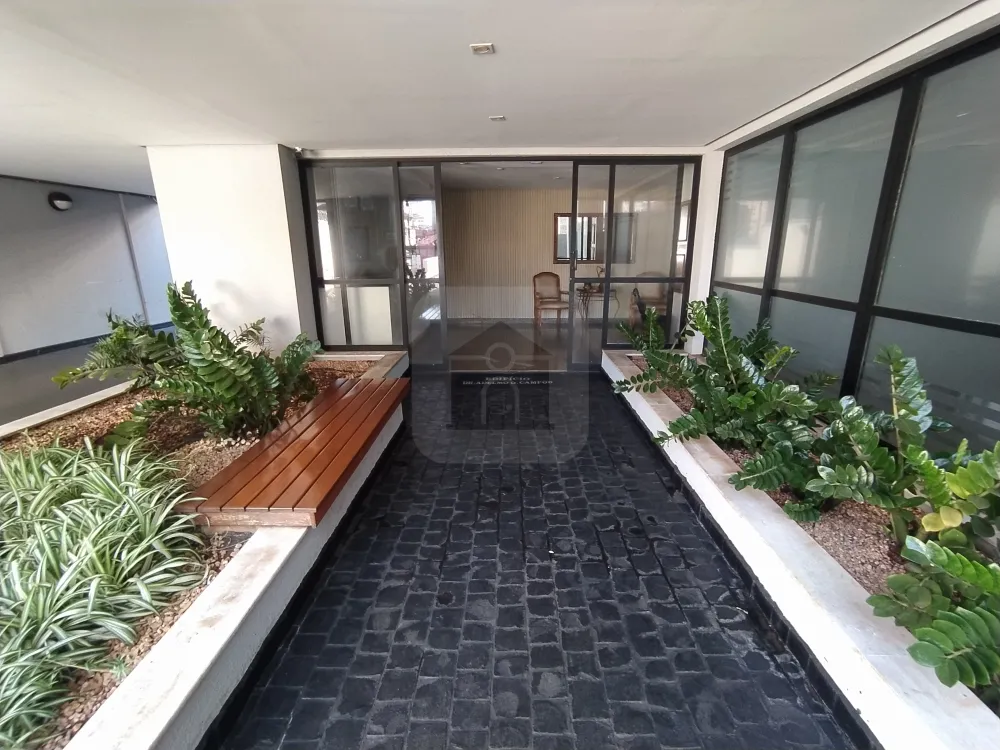 Alugar Apartamento / Padrão em Uberlândia R$ 5.000,00 - Foto 2