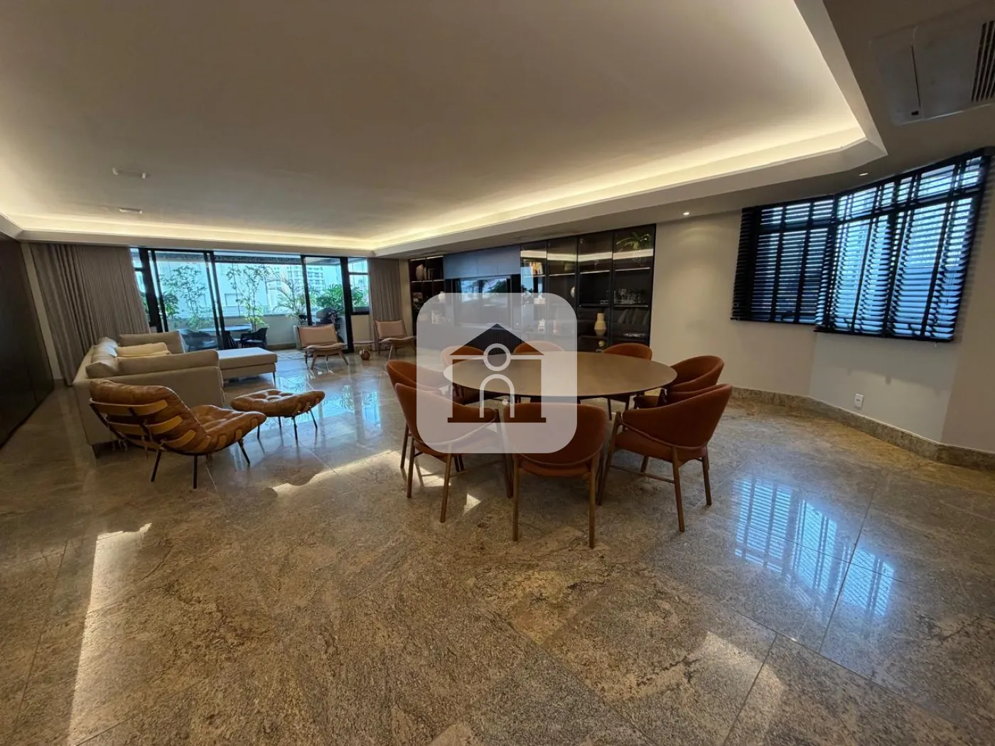 Alugar Apartamento / Padrão em Uberlândia R$ 5.000,00 - Foto 24