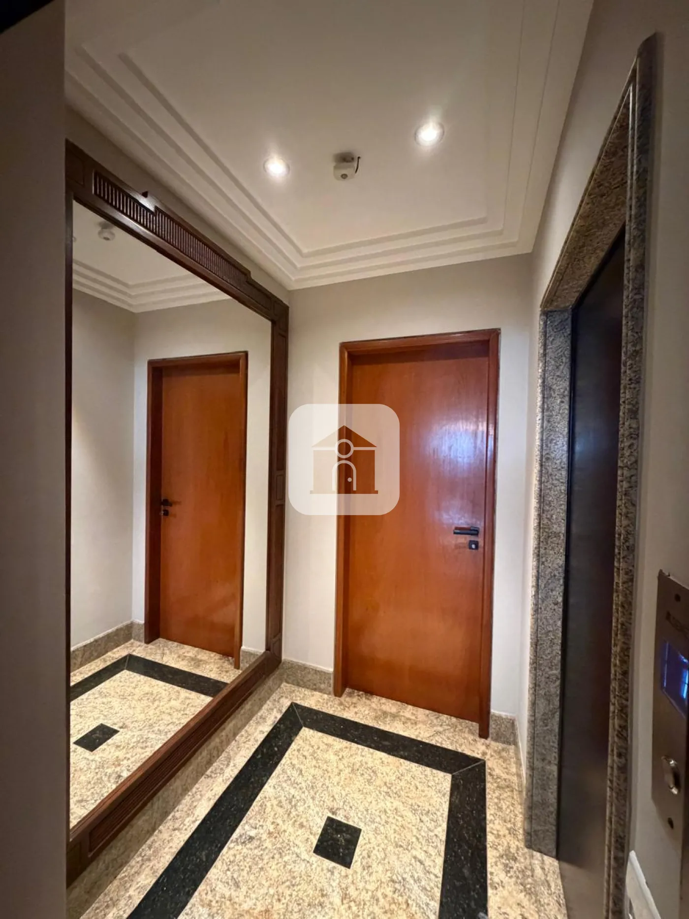 Alugar Apartamento / Padrão em Uberlândia R$ 5.000,00 - Foto 20