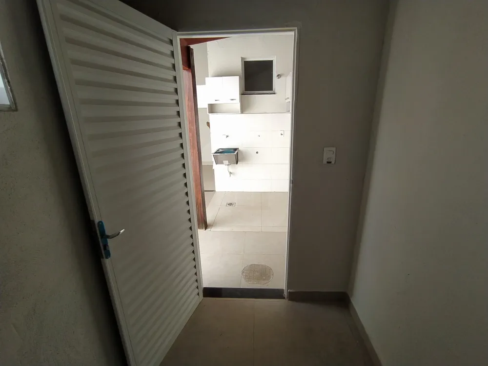 Alugar Casa / Padrão em Uberlândia R$ 1.800,00 - Foto 17