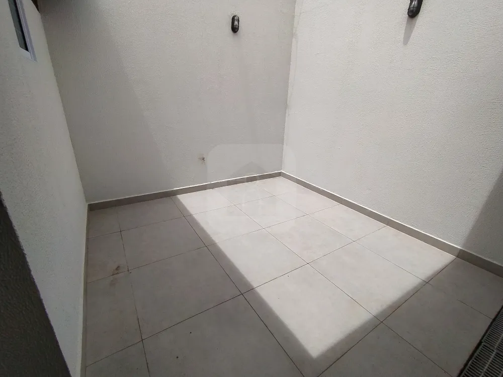 Alugar Casa / Padrão em Uberlândia R$ 1.800,00 - Foto 15