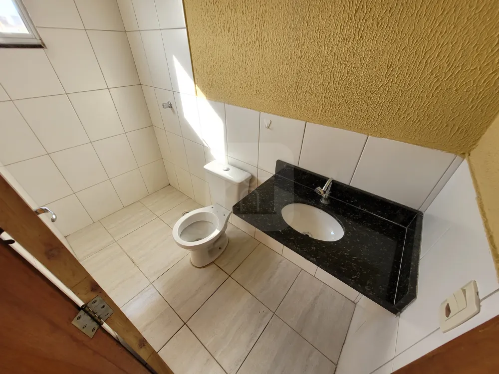 Alugar Apartamento / Padrão em Uberlândia R$ 1.000,00 - Foto 15
