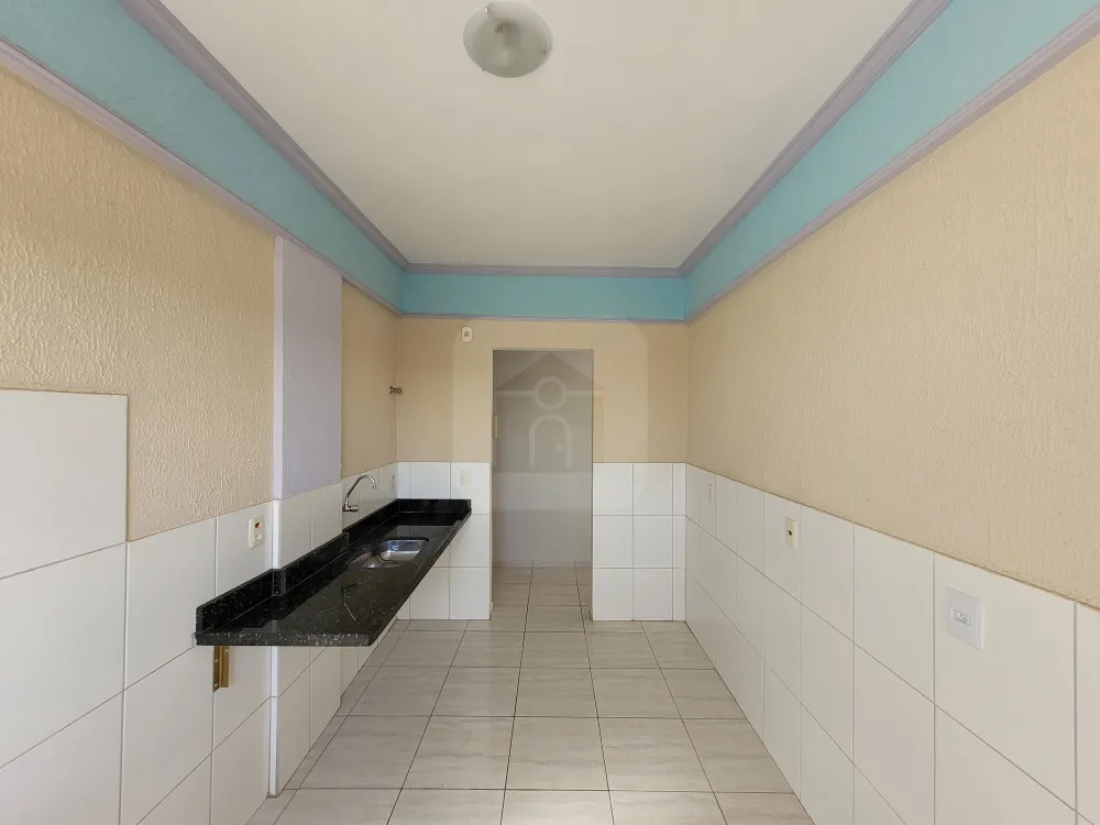 Alugar Apartamento / Padrão em Uberlândia R$ 1.000,00 - Foto 11